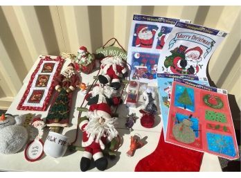 Super Nice Lot Of Christmas Decorations. Mostly New Or Never Used, Great Variety