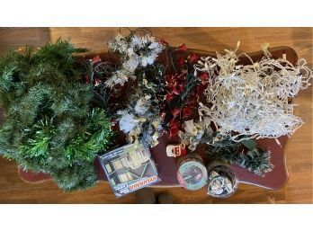 Huge Vintage Lot Of Christmas Lights And Multiple Accessories.