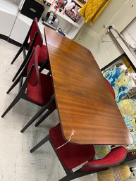 MID CENTURY MODERN DROP LEAF TABLE AND 4 BLACK & RED MCM CHAIRS