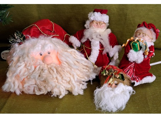 Three Santas And A Mrs. Santa! Big Santa With Fiberoptics Beard!