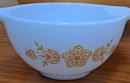 Set Of Four Pyrex Butterfly Gold Cinderella Mixing Bowls
