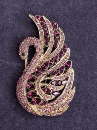 Elegant Vintage Austrian Crystal Swan Pin/brooch
