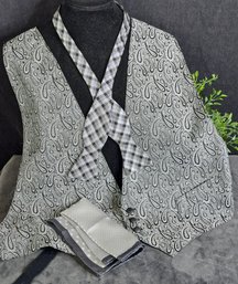 Men's Paisley Formalwear Vest, Silk Bow Tie And Pocket Square