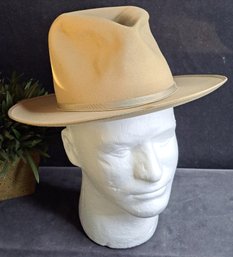 Vintage Dobb's 5th Avenue Hat In Original Box Beige Homburg Style