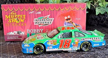 Action Racing Collectables 2002 Bobby Labonte #18 Interstate Batteries 1:24 Scale Stock Car NIB