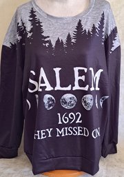 Witchy Oversized T-shirt (New)Salem 1692 -They Missed One...!