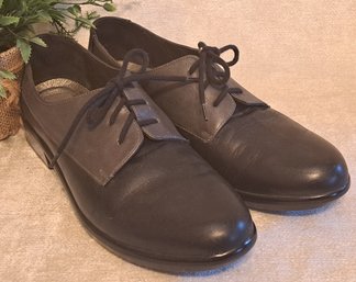 Naot Gray And Black Oxford Style Ladies' Shoes Size 39