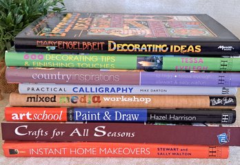 Collections Of Art, Crafts And Design Books