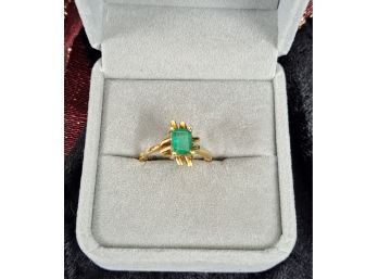Gorgeous 14K Gold And Emerald Ring