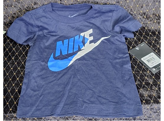 Nike Toddlers T-shirt NWT
