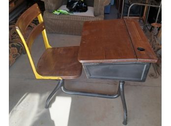 Antique/Vintage Metal & Wood School Desk.