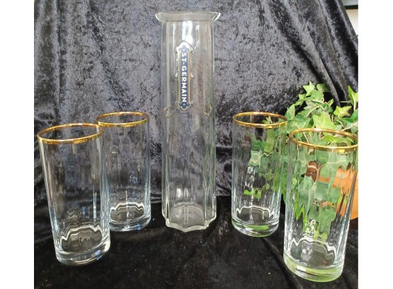 Saint Germaine Spritzer Carafe And Four Gold Rimmed Glasses