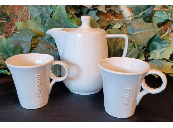 Vintage Melitta Coffee Pot And Pair Of Commanding Mugs