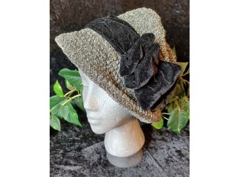 Another Great Women's Hat With Large Bow