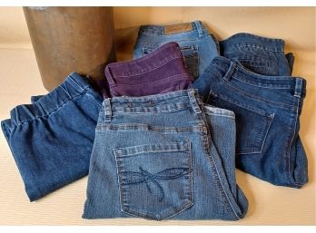 6 Pairs Of Ladies' Jeans