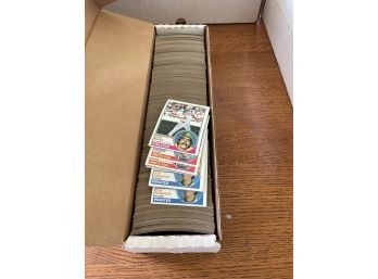 1983 Topps Baseball Lot  (1) (approximately 800 Cards)