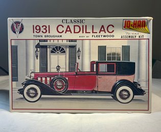 JO-HAN Classic 1931 Cadillac 125th Scale Assembly Kit Model Car
