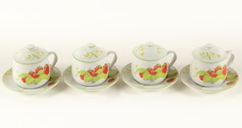 1974 Vintage Strawberry Hill Fine China Set Of 4 Tea Cups With Lid And Saucer