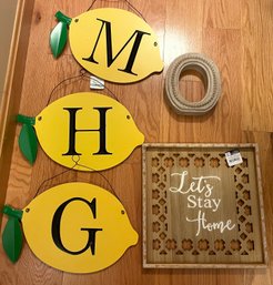Assorted Decorative Signs