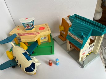 Assorted Vintage Fisher Price Little People Items