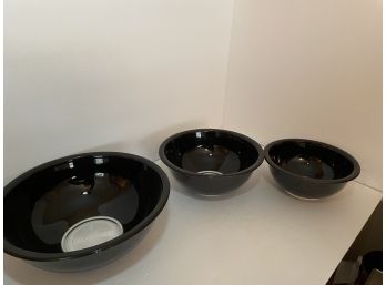 Set Of Three Black Pyrex Bowls