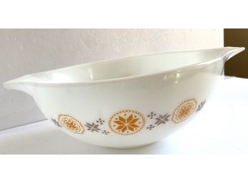 Pyrex 444 Town And Country Bowl