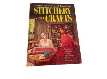 Better Homes & Gardens Vintage Crafts Book