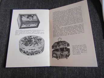 All Kinds Of Small Boxes By John Bedford 1968 - Illustrated