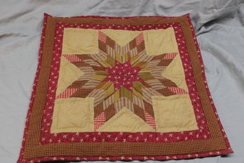VICTORIAN HOUSE QUILTED WALL HANGING