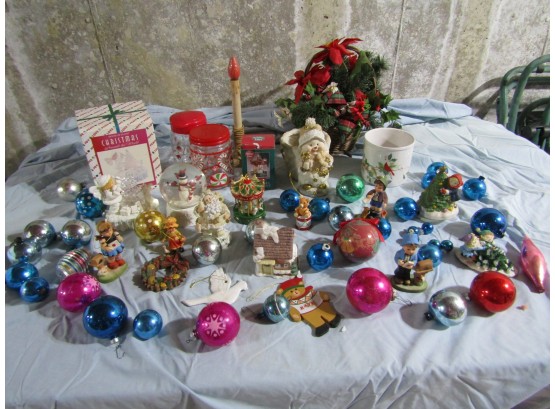 Large Lot Vintage And Modern Christmas Tree Ornaments Decorations