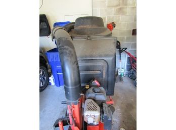 DR TOW BEHIND LEAF AND LAWN VACUUM 6.0 HP