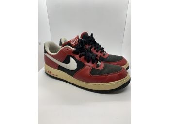 Nike Air Force One's Low Black And Red Size 12