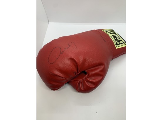 World Champion Oscar De La Hoya Signed Glove