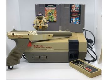 Original Nintendo NES Cleaned Tested And Working.