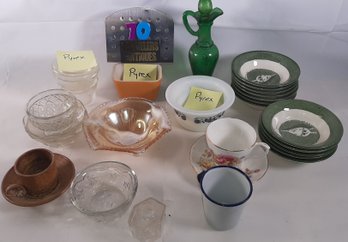 Vintage Pyrex And Assorted Glassware Lot