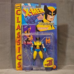 1995 ToyBiz Marvel X-Men Wolverine Action Figure  #104