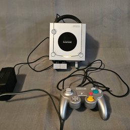 Nintendo GameCube System  Includes Power Cord, Receivers And Controller #131