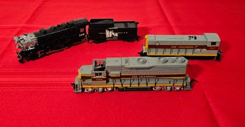 Lot Of Vintage HO Scale Trains #164