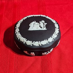 Wedgwood Jasperware Classical Cameo Black Lidded Trinket Box England  #19