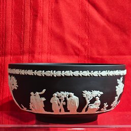 Large Size Wedgwood Jasperware Classical Cameo Black Sacrificial Bowl England #20