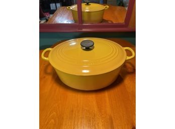 Vintage Le Creuset No 31 Yellow Oval Pot W/Lid Cast Iron Made In France