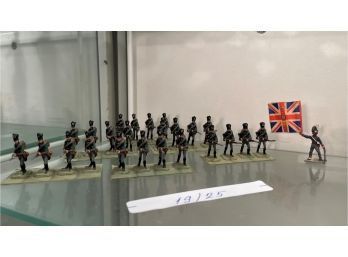 Lot Of 25 Military Toy Figurines