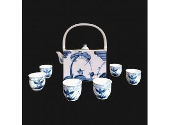 Japanese Porcelain Ceremonial Sake Server Or Tea Set