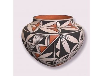 Native American Pot By Acoma Artist Frances Concho