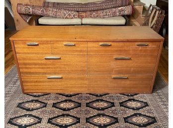 Mid-Century Modern Stanley Dresser With Original Handles/pulls