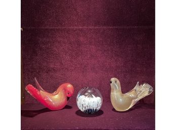 Beautiful Murano Glass Doves And Vintage Art Glass Paperweight