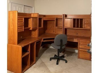 Vintage Solid Wood Corner Computer Desk With Cabinets And Office Chair