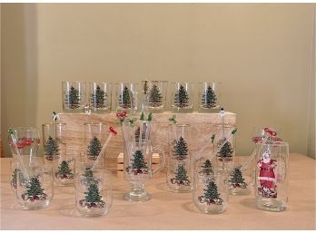 Lot Of Spode Christmas Tree Glasses And Vase, 3 Vintage Coca-cola Christmas Glasses And Xmas Cocktail Stirrers