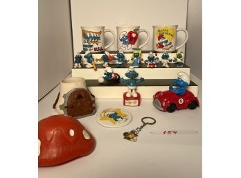 Lot Of Vintage Peyo Schleich SMURFS Collectible Figurines And 3 Vintage SMURFS Mugs #154