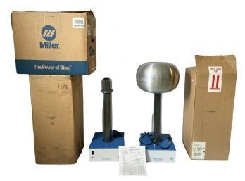 Scientific Lot Of 2 Never Used Van De Graaff Generator No10-085 By Science First And Never Used Dome #171